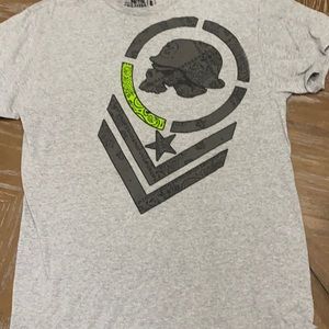 Large metal mulisha shirt with bandana print